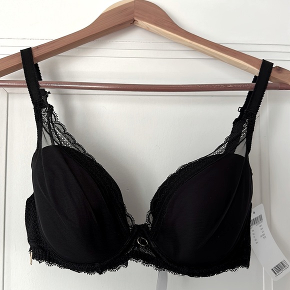 Chantelle | Intimates & Sleepwear | Chantelle Parisian Allure Plunge